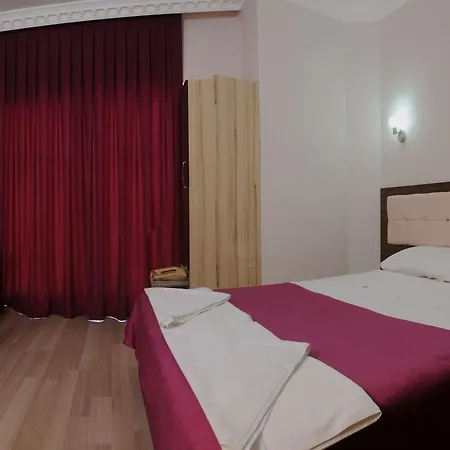 Отель Rosy 2*