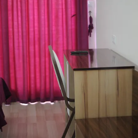 Отель Rosy 2*