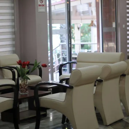Rosy Hotel 2*
